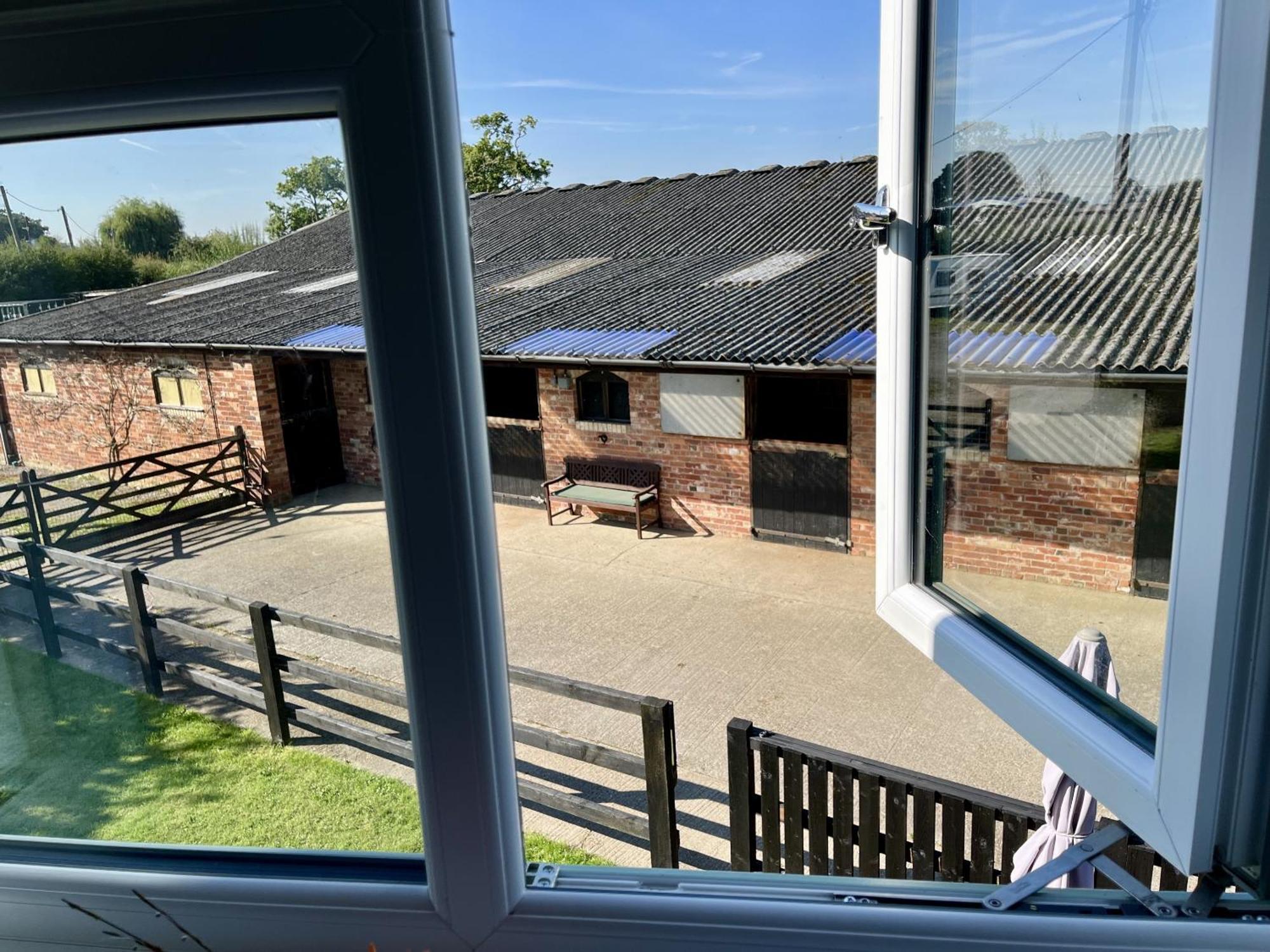 Priors Oak - A Cosy Studio With Countryside Views In Dorset Stalbridge Luaran gambar